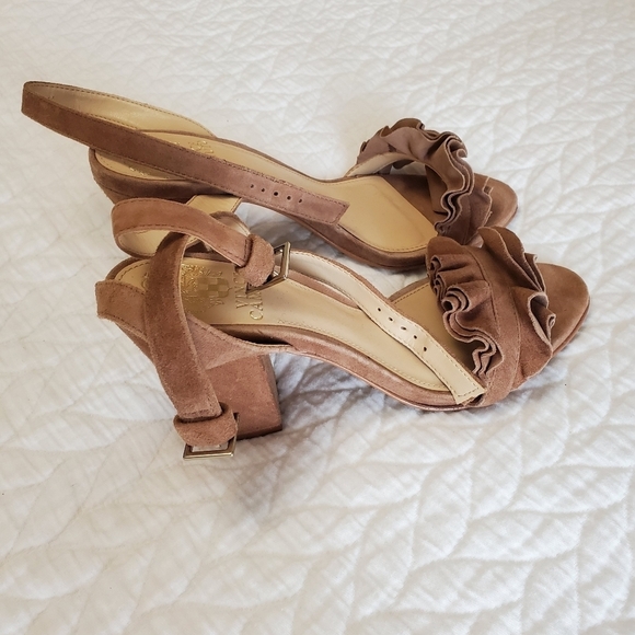 Vince Camuto suede neutral basic block heel sandal with ruffle - Picture 5 of 5